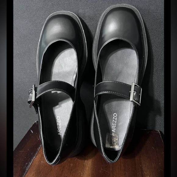 Arezzo Black Leather Mary Jane Women's Chunky Lug Sole Shoes Size 39 Worn Once!! - Picture 1 of 8